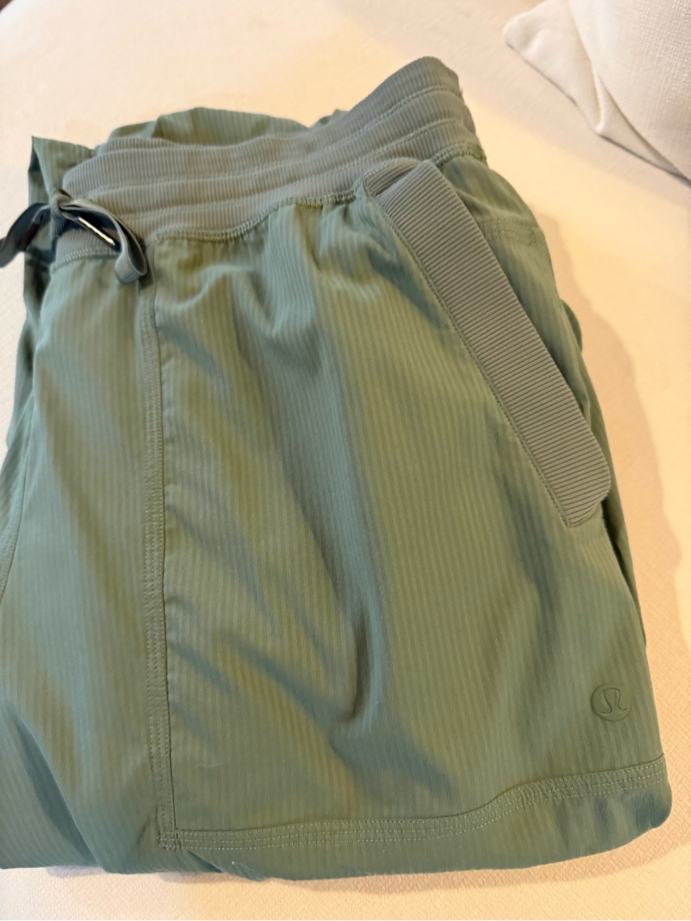 lululemon athletica Women’s Sage Green Athletic Pants